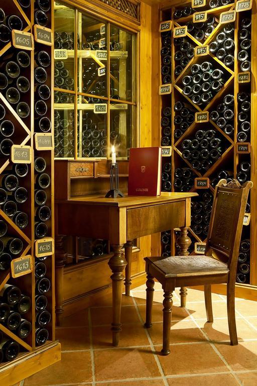 Colombi Hotel Freiburg im Breisgau Dış mekan fotoğraf Wine cellar