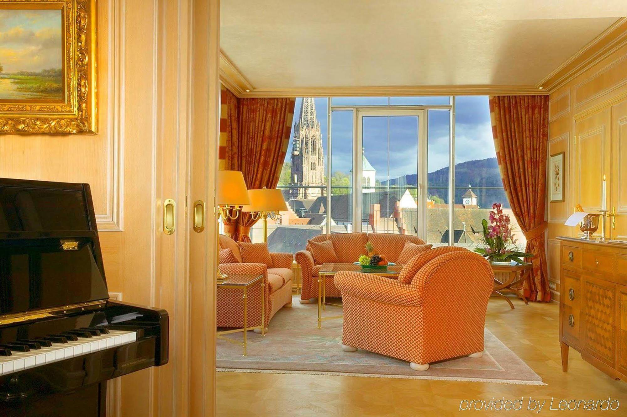 Colombi Hotel Freiburg im Breisgau Dış mekan fotoğraf A suite at the InterContinental Vienna